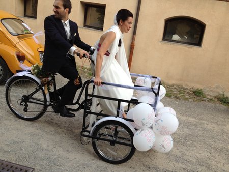 Triciclo per sposa. Lo sposalizio in bicicletta\\n\\n30/11/2016 22.10