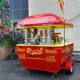 Chiosco_Florens_Street_Food_Truck_Mozgo_fagyibolt_Kioszc_Fagylalt_ice_cream_trailer_RESIZE_55